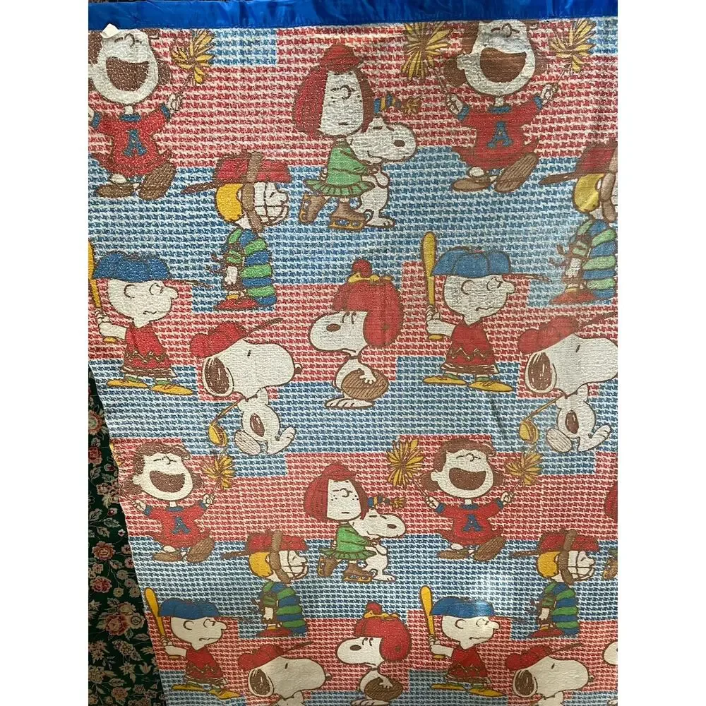 Vintage Peanuts Snoopy Acrylic Blanket – Cheer Baseball Lucy Charlie Satin Trim